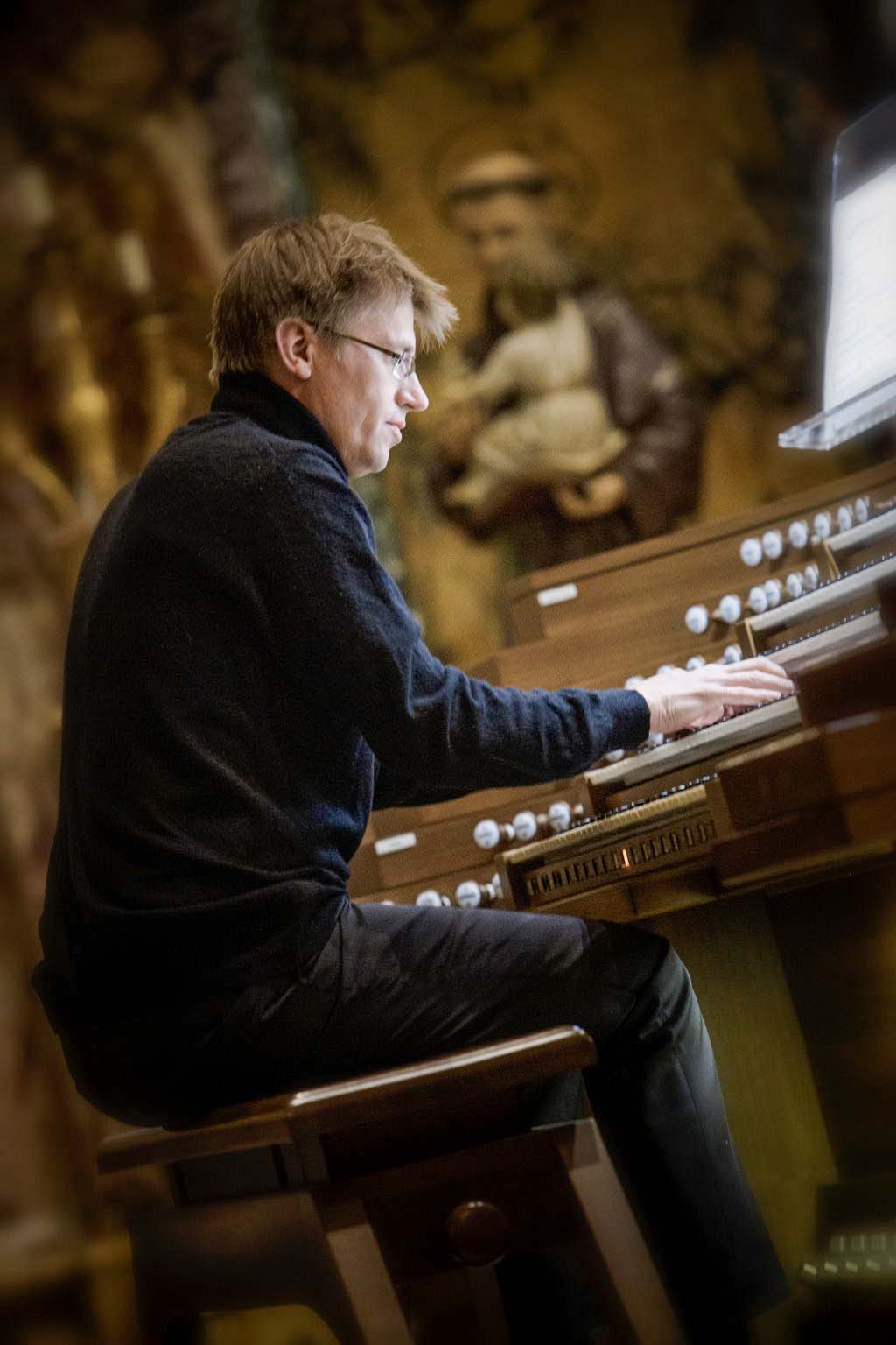 melodie michel organist